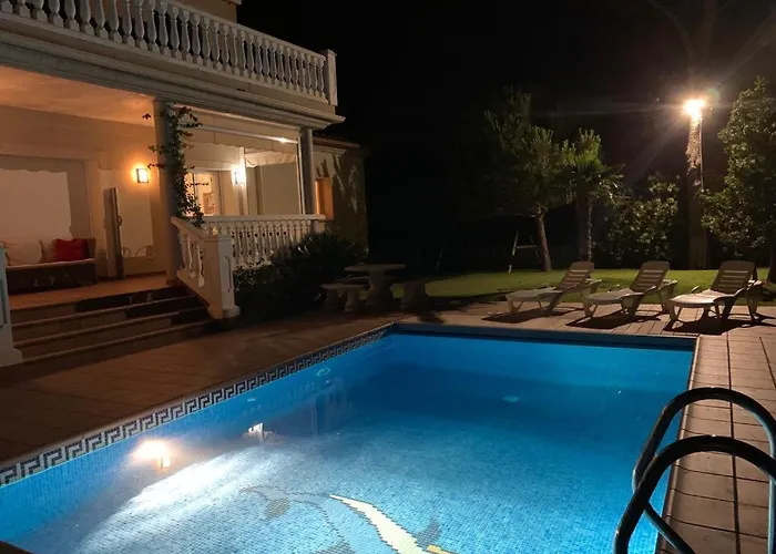 Casa Montgo Tatil Evi