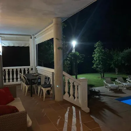 Сasa de vacaciones Casa Montgo L' Escala